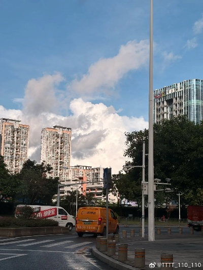 深圳的天气,像极了生活的变奏曲 深圳的天气,像极了生活的变奏曲